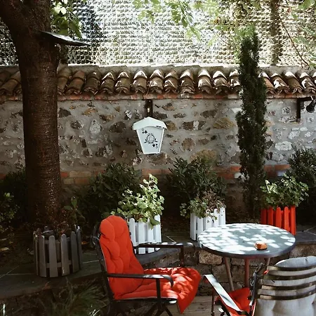 Meri Boutique Hotel *